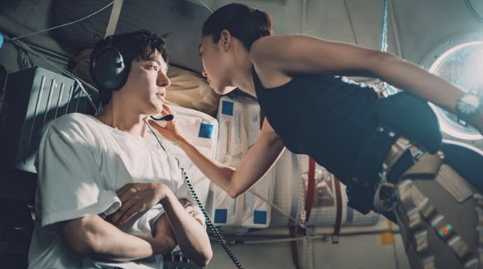 Romantic Korean Drama Recommendation 2025 - A captivating moment from When the Stars Gossip, featuring an intense and intimate scene between the lead characters in a unique setting, as they share a charged connection in space.