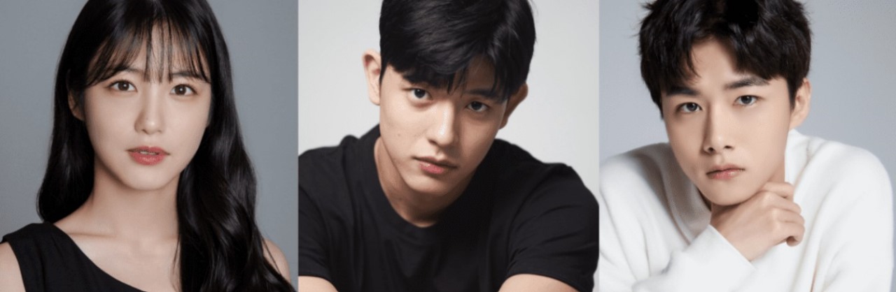 Main cast of the K-drama 'Revenge of Others' featuring the lead characters, with a woman in a black top, a man in a black t-shirt, and another man in a white sweater, all posing for a close-up shot.