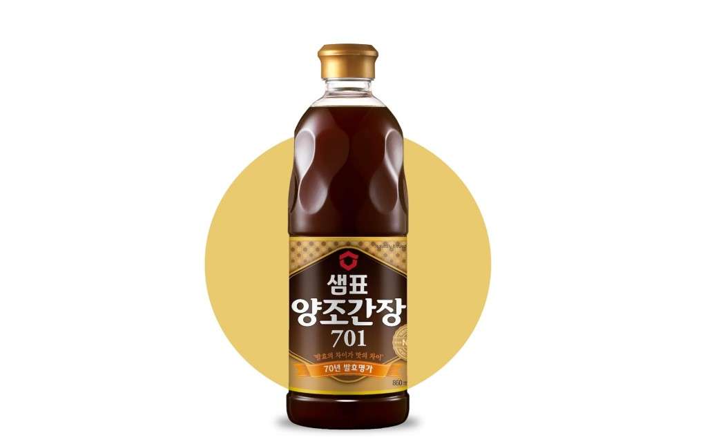 SEMPIO Naturally Brewed Soy Sauce 701 - Premium Korean Dark Soy Sauce, High TN Value, Rich Taste and Aroma, Ideal for Stir-fries, Sushi, and Salads (29.08 fl oz / 860ml, Vegan, Non-GMO)​ 