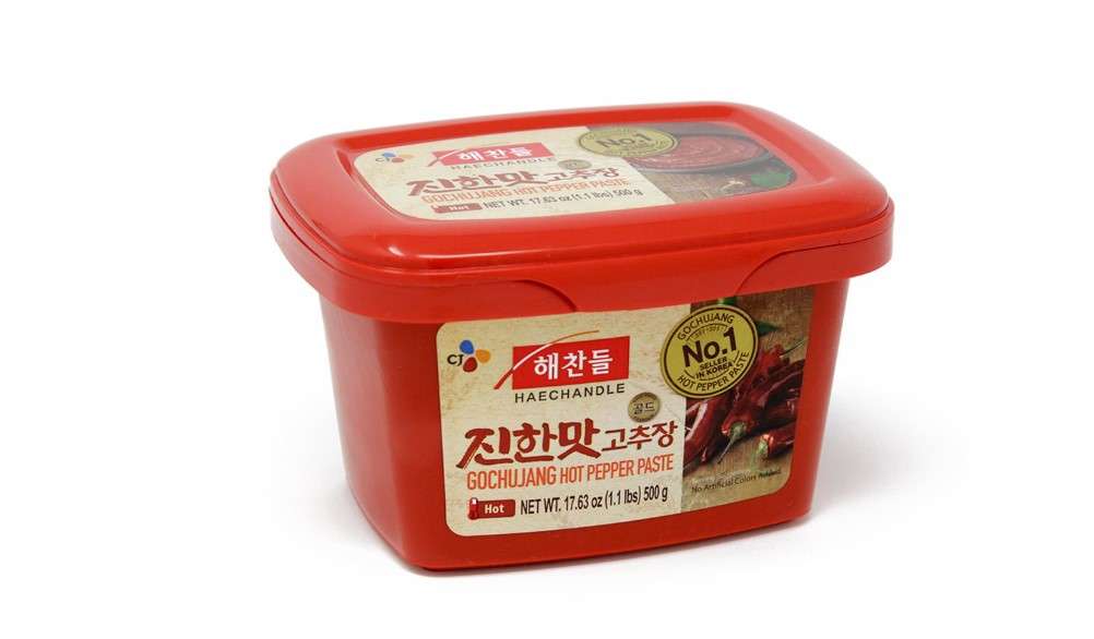 CJ Haechandle Gochujang - Hot Pepper Paste, Korean Traditional Fermented Jang, Made with Red Hot Chili Peppers, Sweet & Spicy Flavor, 1.1 Lb (Pack of 1) 