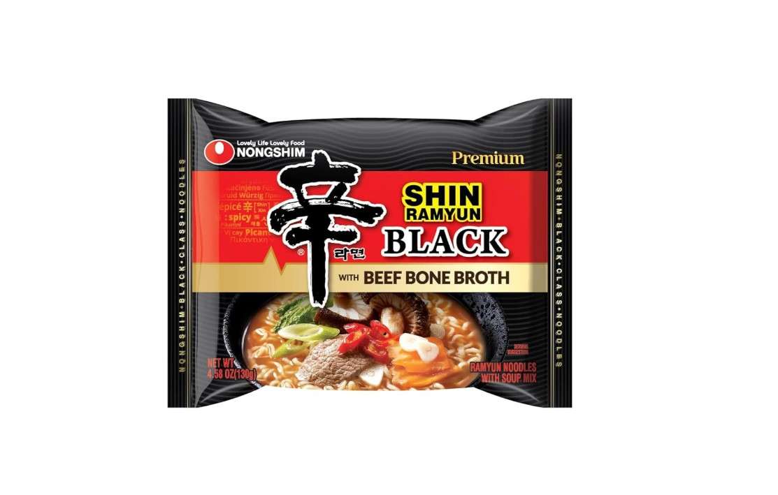 Nongshim Ramen Noodles, Gourmet Instant Ramen, Premium Microwavable Noodle Soup, Spicy Shin, Family Pack, 4.23 Ounce (Pack of 20) 