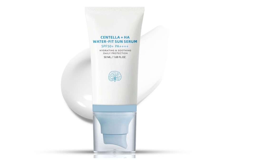á Sunscreen SPF 50, Hyalu Cica Water-Fit Sun Serum, Face Sun Screen Long-Lasting Protection, Cen-tella Madagascar Sunscreen, NO White Cast - Dry Oily Korean Skincare (Blue 1)
