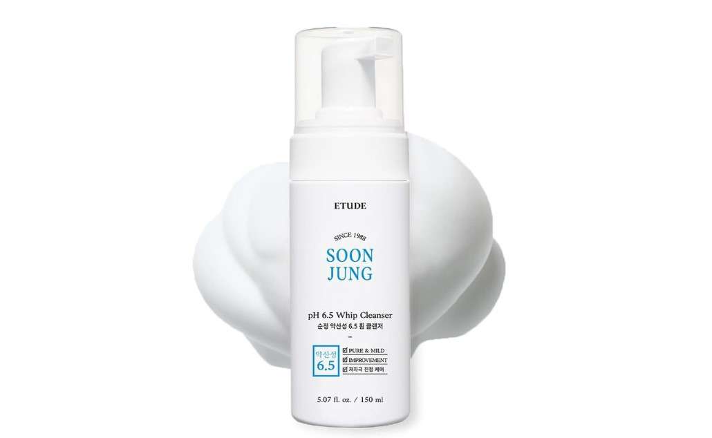 ETUDE Soonjung pH 6.5 Whip Cleanser, Face Wash for Sensitive Skin, Soft Bubble, Hypoallergenic Cleansing, Low pH Level, Fragrance-Free, Panthenol, Madecassoside, Korean Skin Care, Beauty (5.07 Fl Oz)

