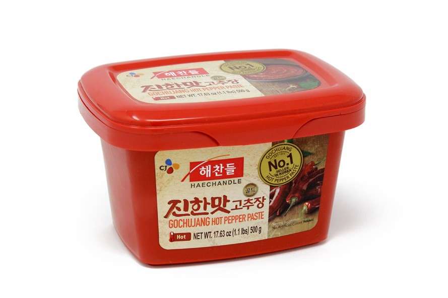 CJ Haechandle Gochujang - Hot Pepper Paste, Korean Traditional Fermented Jang, Made with Red Hot Chili Peppers, Sweet & Spicy Flavor, 1.1 Lb (Pack of 1)