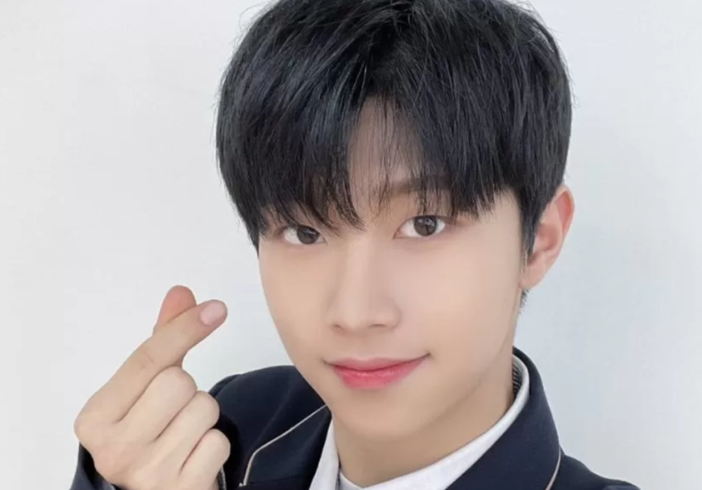 Hyunwoo (현우) — The Main Vocalist