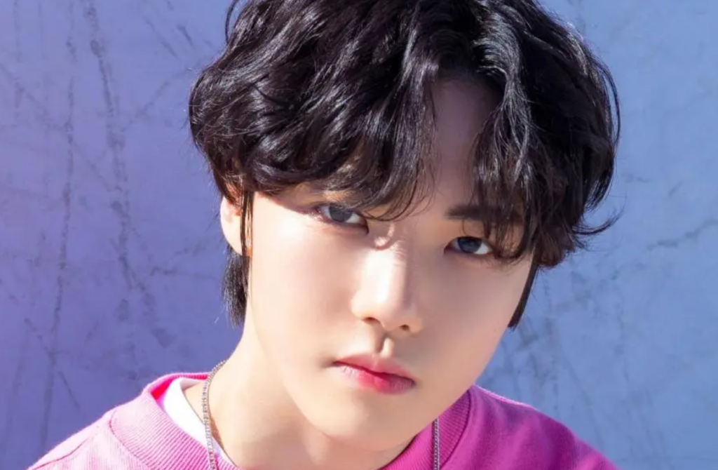 Junghoon (정훈) — The Lead Vocalist & Dancer