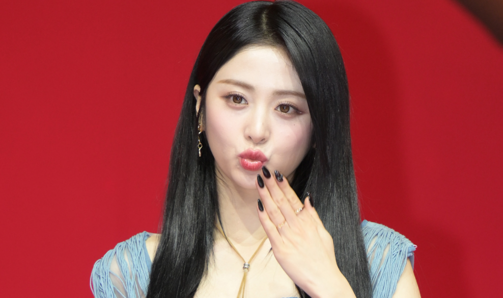 Huh Yunjin — The Artist Who Was Always Meant for the Stage