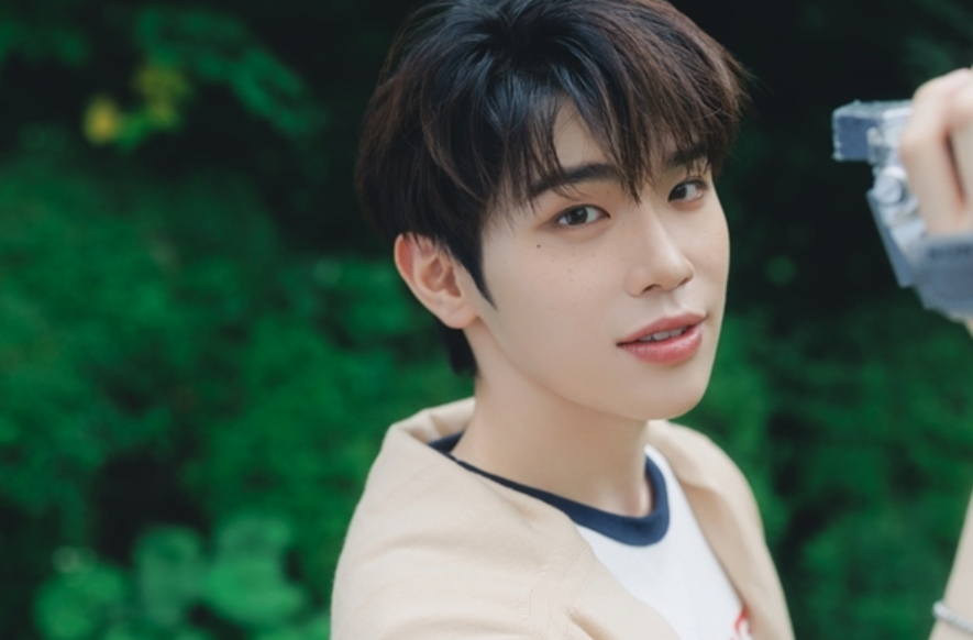 Kim Taerae — The Stable Vocalist with Quiet Intensity